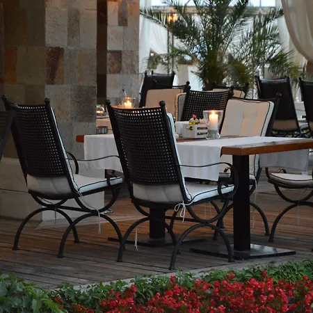 Resort Oasis Lozenets