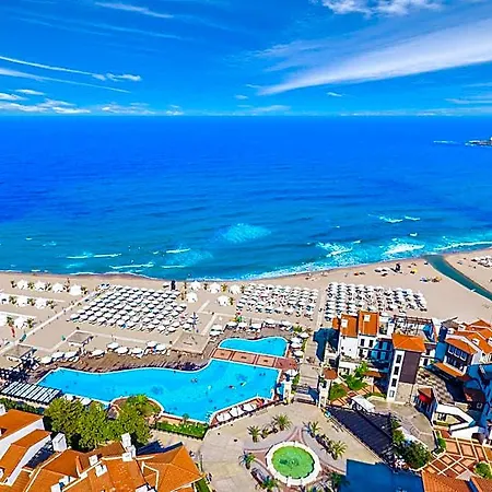 Oasis Resort
