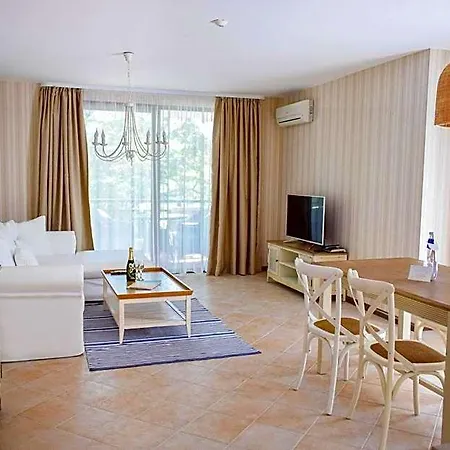 منتجع Oasis 4*