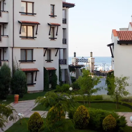 Üdülőközpont Oasis Lozenec