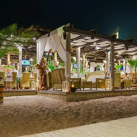 Oasis Semesteranläggning (resort)