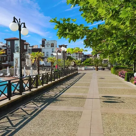 Oasis Lozenec