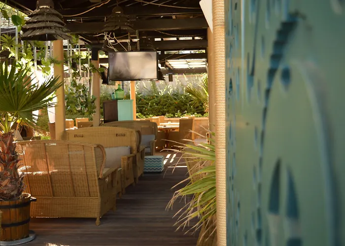 Oasis 4* Лозенец