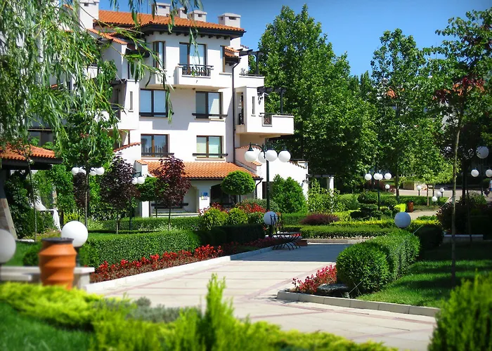 Курортный комплекс Oasis Лозенец