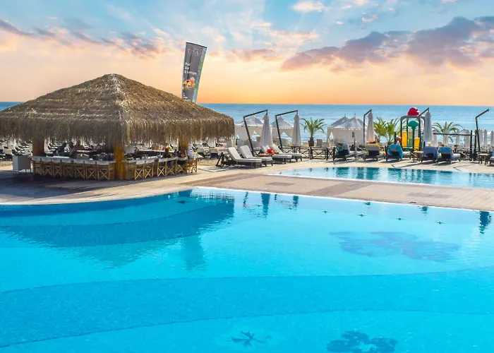 度假村 Oasis 洛泽内茨