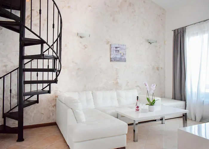 Курортный комплекс Oasis Лозенец