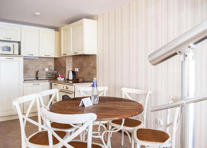 Oasis 度假村 洛泽内茨