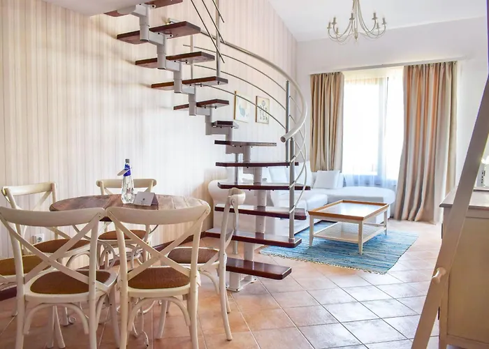 度假村 Oasis 洛泽内茨