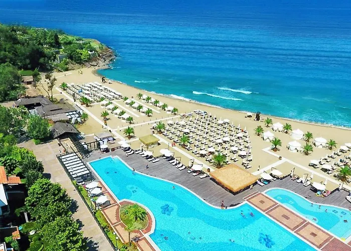 Oasis Курортный комплекс 4*